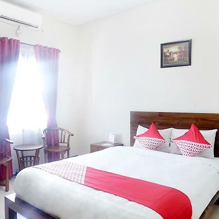 Oyo 627 Tirta Kencana Syariah Ξενοδοχείο Pekanbaru Εξωτερικό φωτογραφία