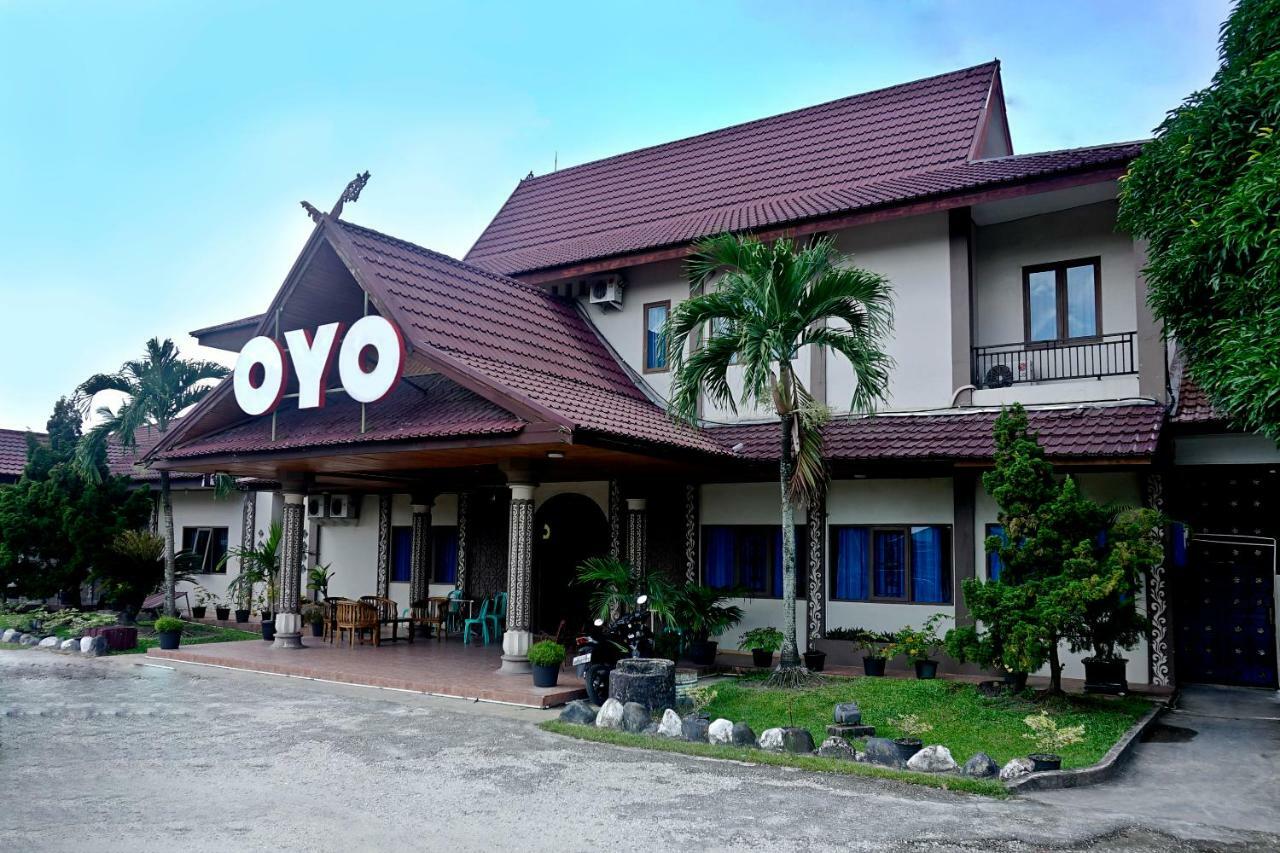 Oyo 627 Tirta Kencana Syariah Ξενοδοχείο Pekanbaru Εξωτερικό φωτογραφία