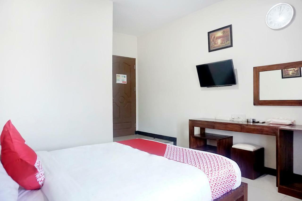 Oyo 627 Tirta Kencana Syariah Ξενοδοχείο Pekanbaru Εξωτερικό φωτογραφία