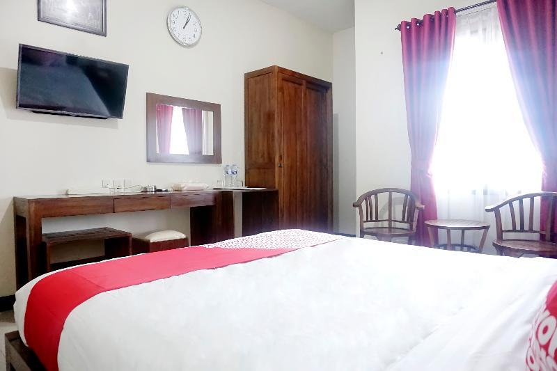 Oyo 627 Tirta Kencana Syariah Ξενοδοχείο Pekanbaru Εξωτερικό φωτογραφία